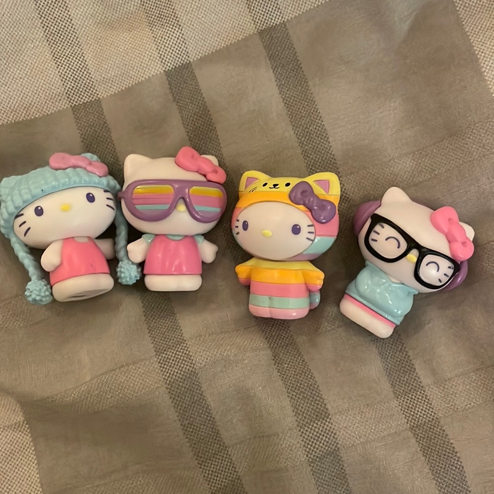 hello kitty blind box